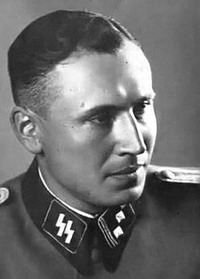 SS Karl Höcker portrait