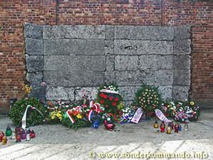 mur noir Block 11 Auschwitz Stammlager